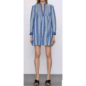 ZARA Chambray EMBROIDERED Eyelet Mini Tunic Dress Medium 4786/057 Bloggers Fav